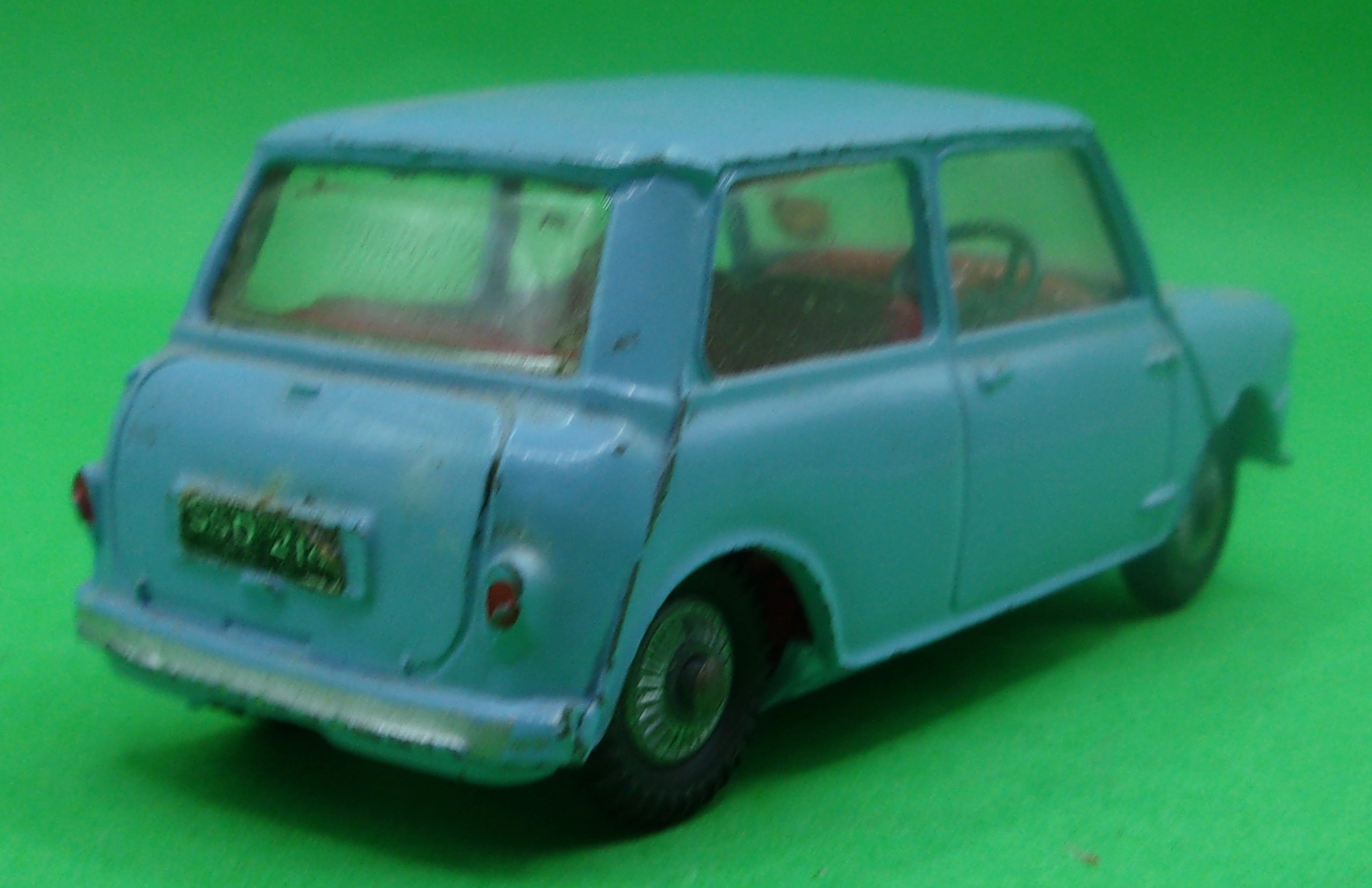 Corgi Toys 226 Morris Mini-Minor - Image 3