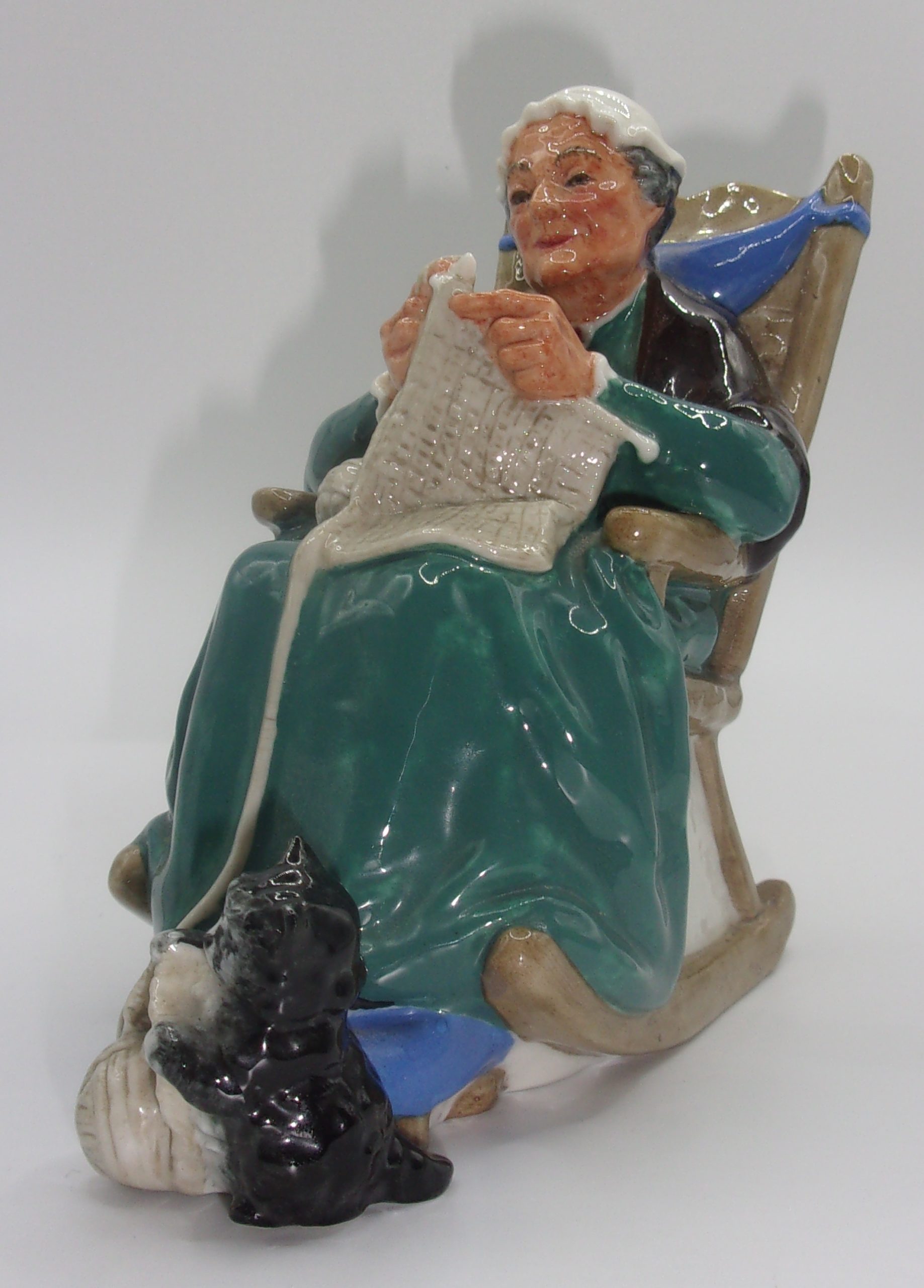 Royal Doulton HN 2256 Twilight Figurine