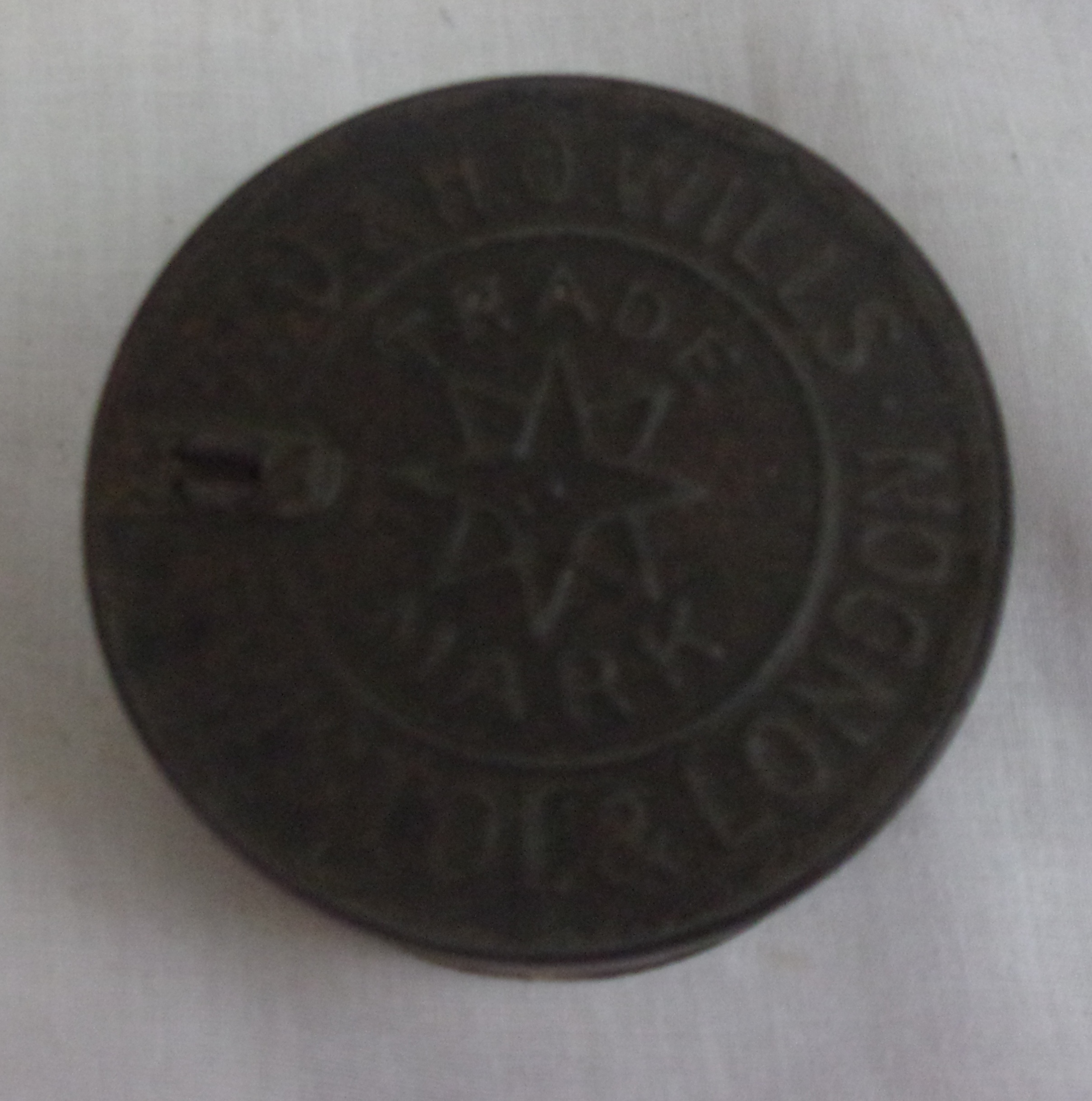 Vintage Tinned Tiddywinks And Wooden Dice - Image 2