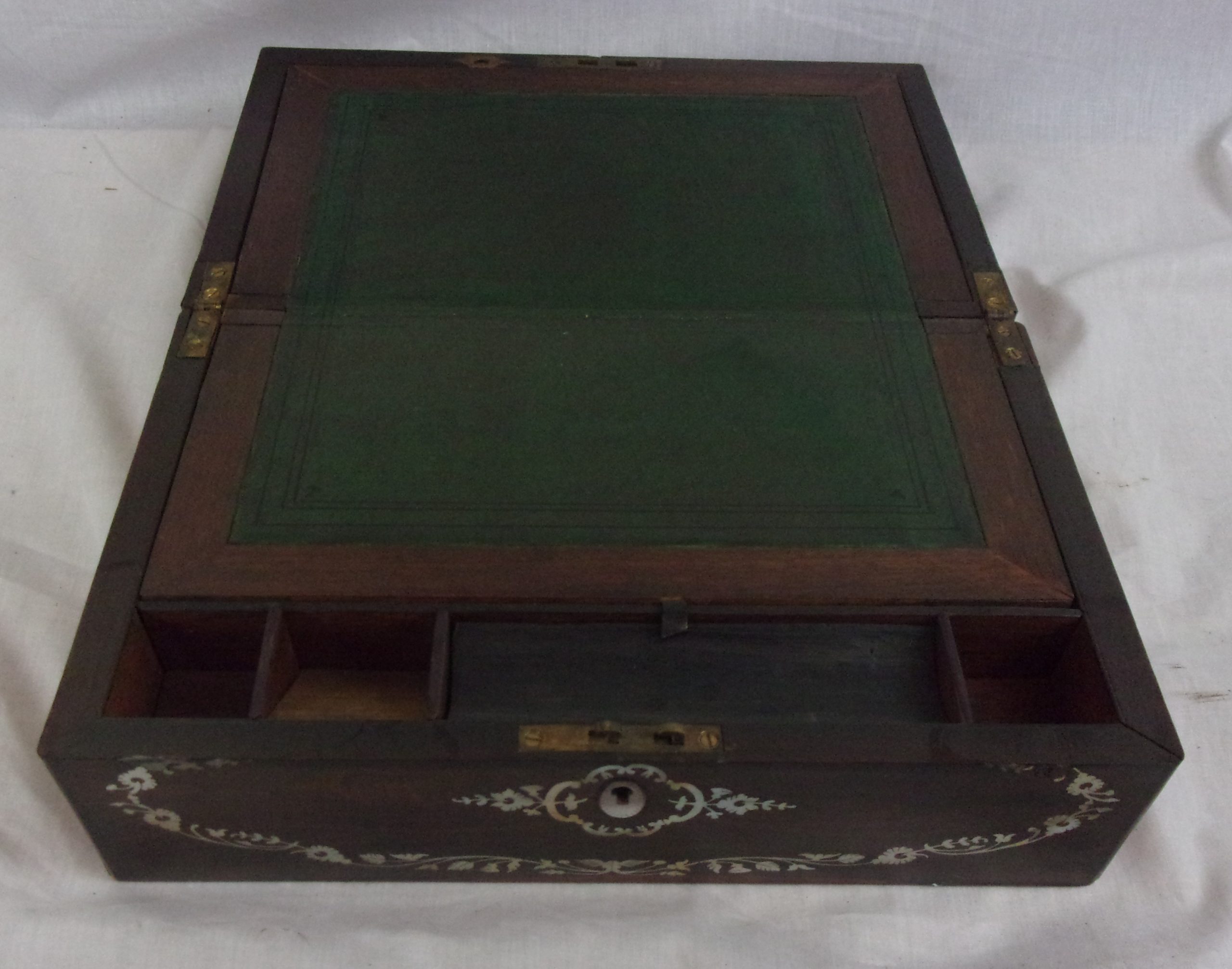 1852 Rosewood Writing Slope With Mother Of Pearl Inlay - Image 7