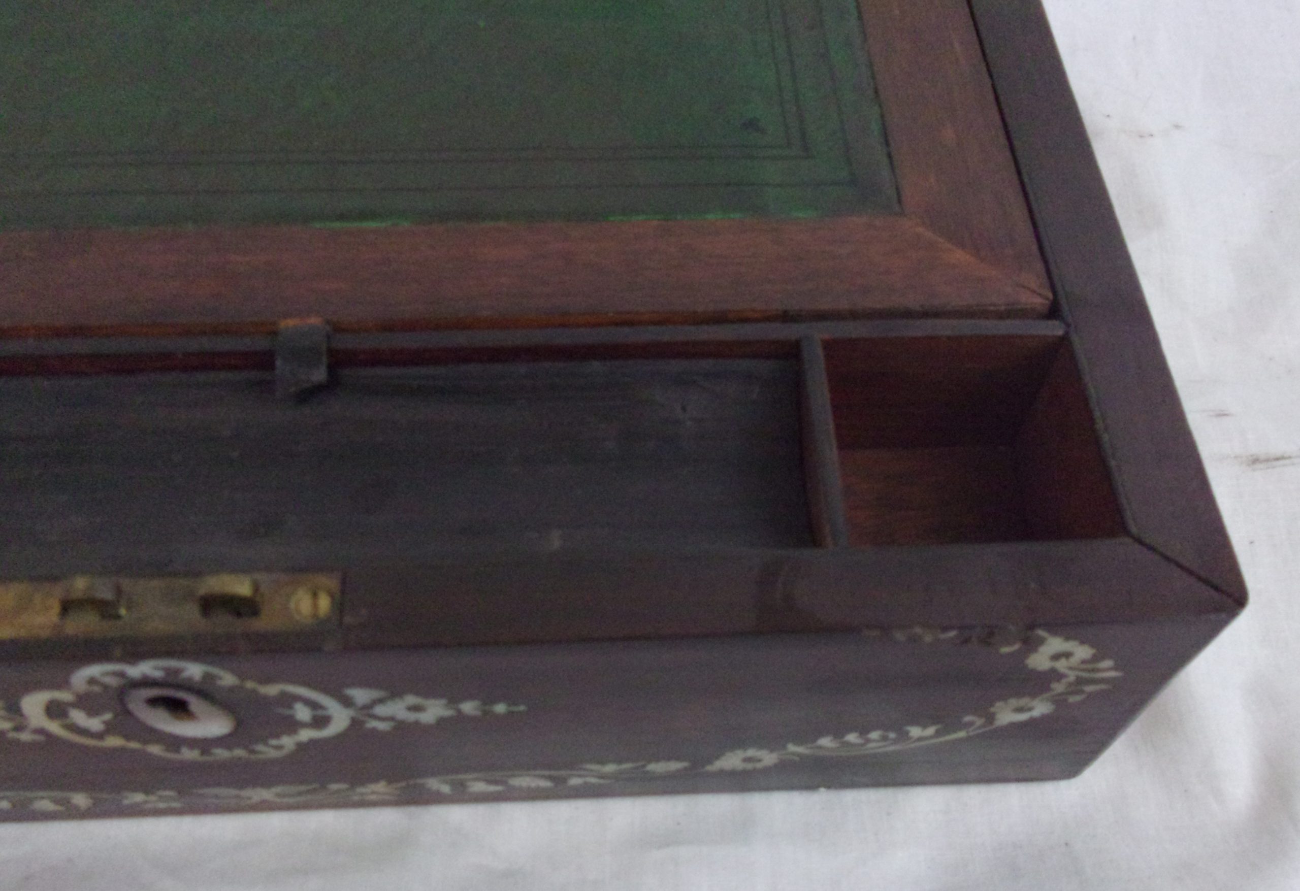 1852 Rosewood Writing Slope With Mother Of Pearl Inlay - Image 4