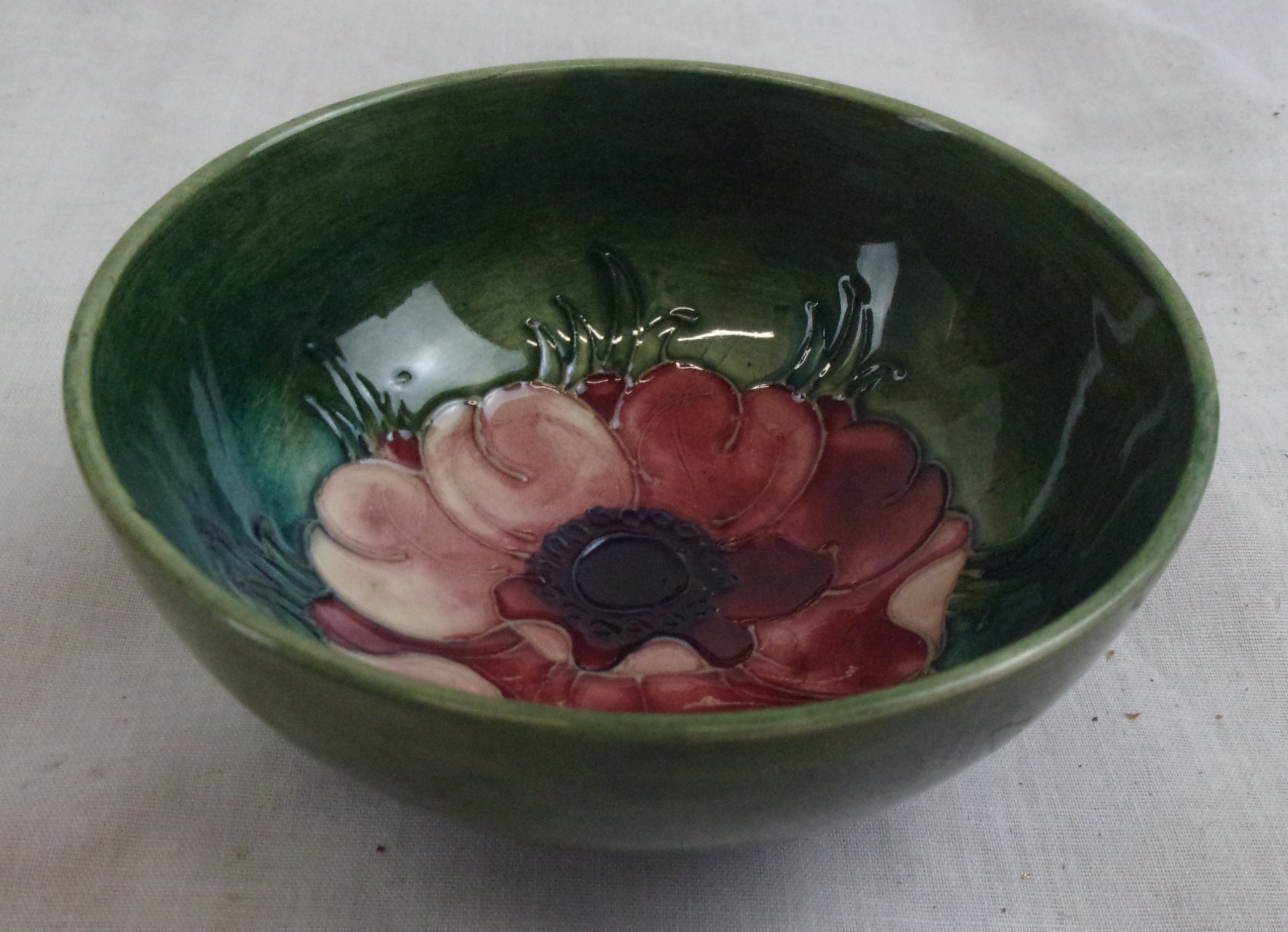 1950's Moorcroft Poppy Bowl With Queen Mary Label