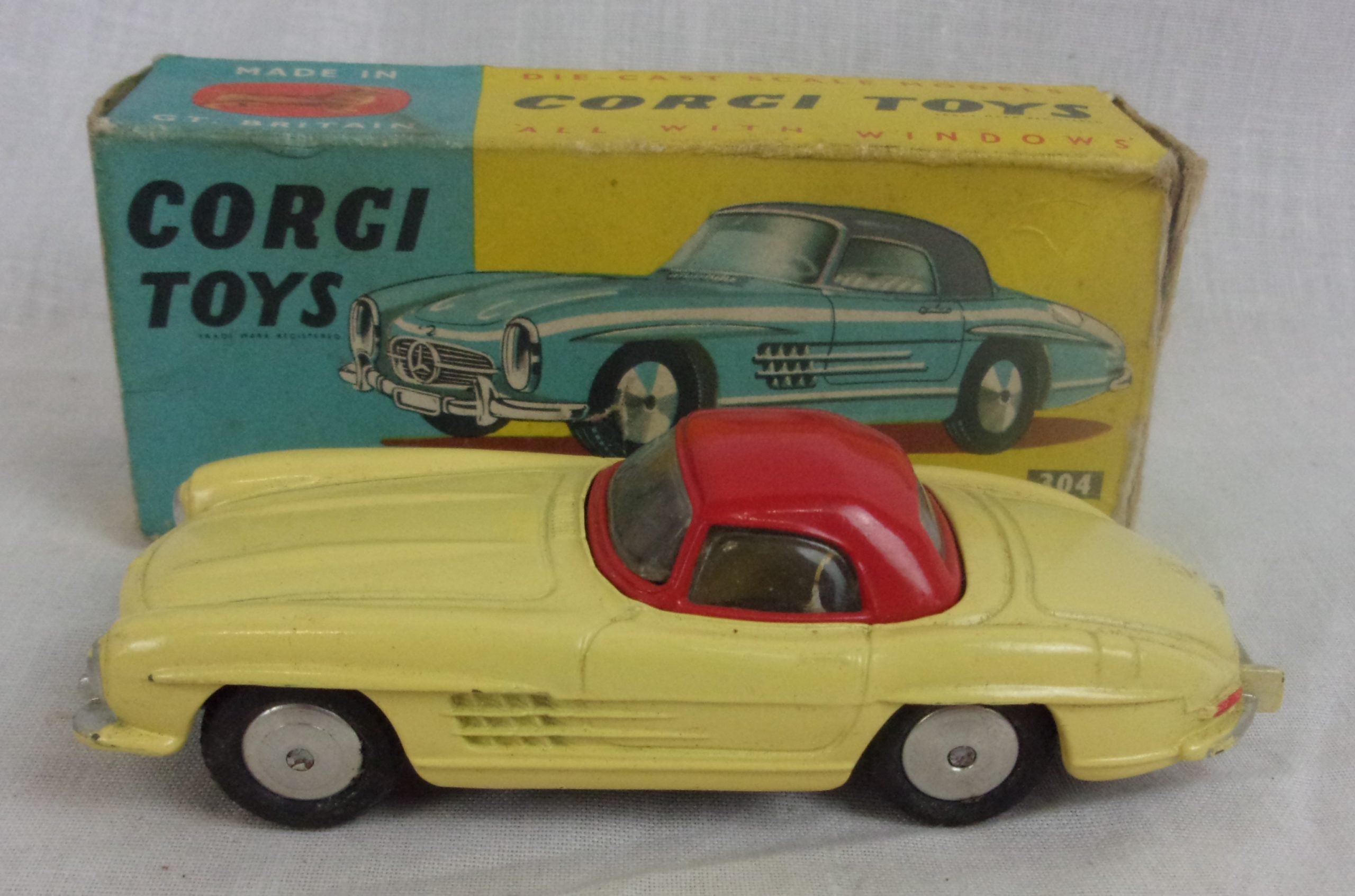Boxed Corgi Toys 304 Mercedes-Benz 300SL Hardtop Roadster Car