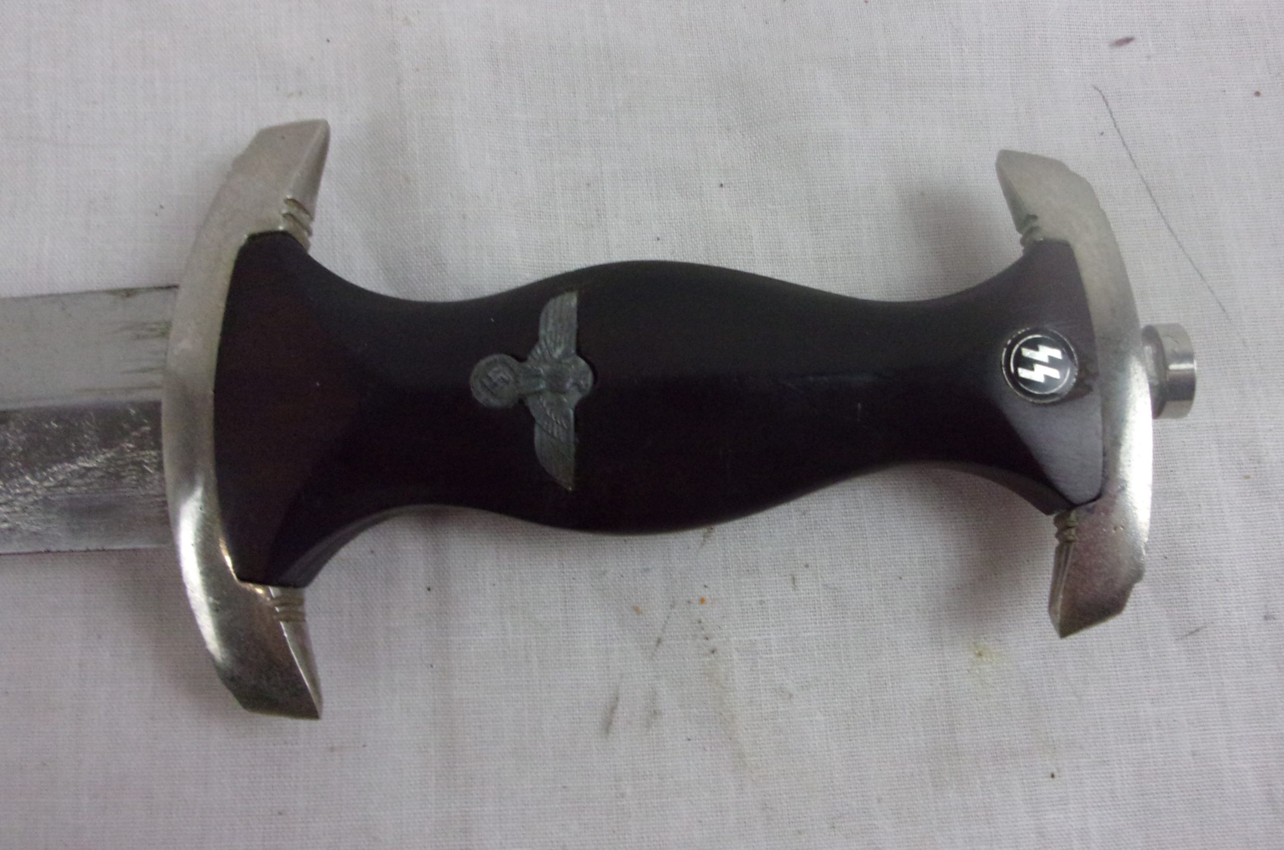 Model 1933 SS-Ehrendolch (SS Honour Dagger) And Scabbard RZM 807/36 - Image 11