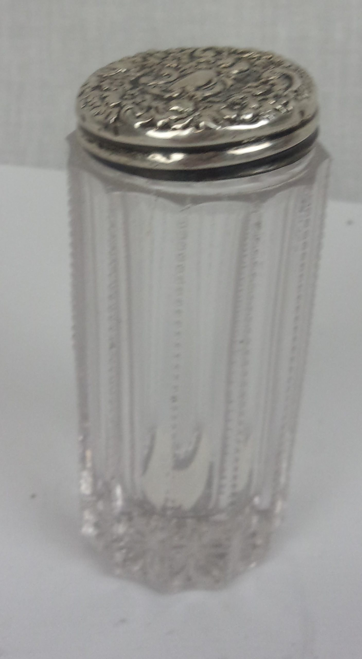 Chester 1902 Silver Topped Cut Glass Scent Bottle