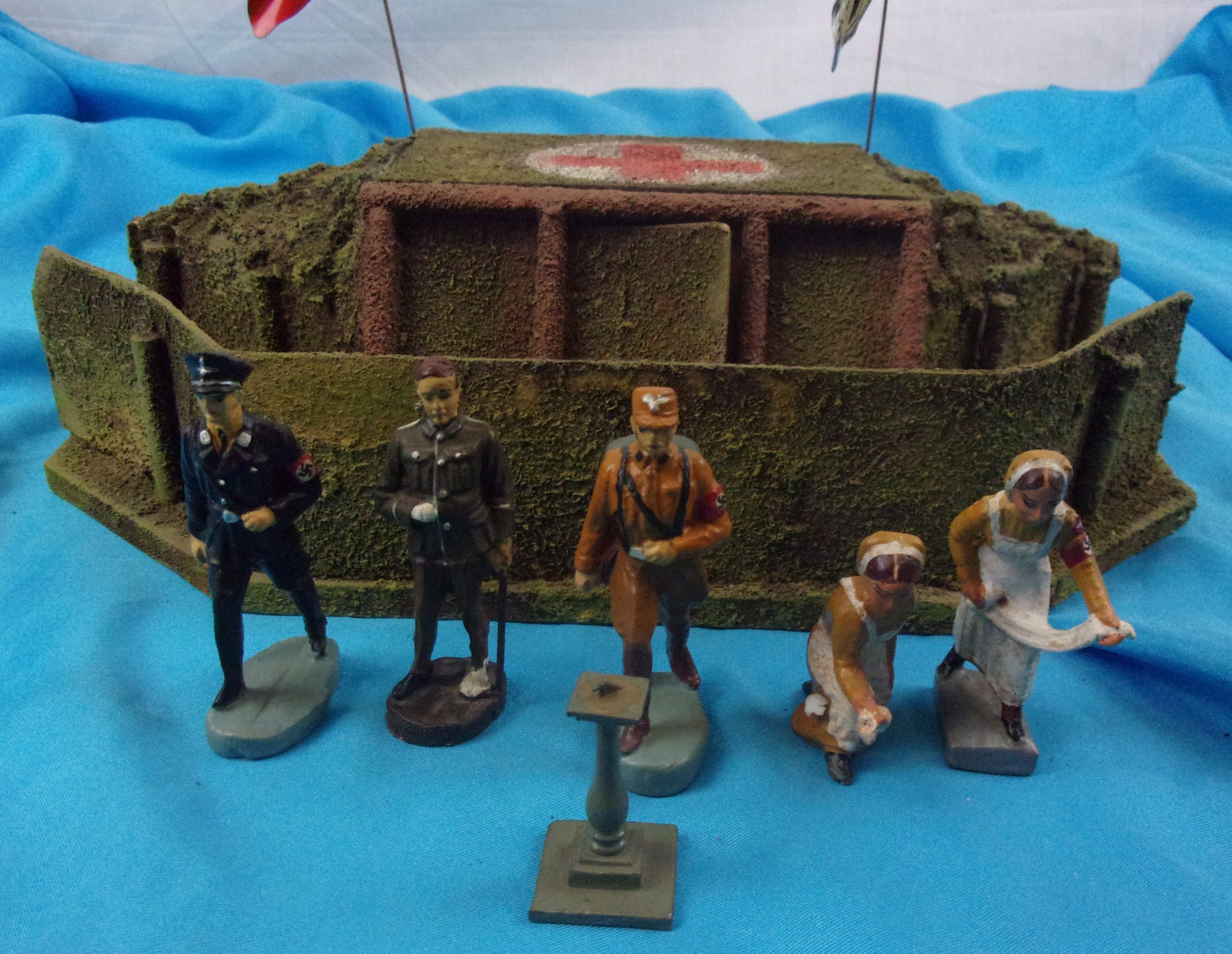 German Lineol Model 508 S.A. Field Hospital With Flags And Figures - Image 14