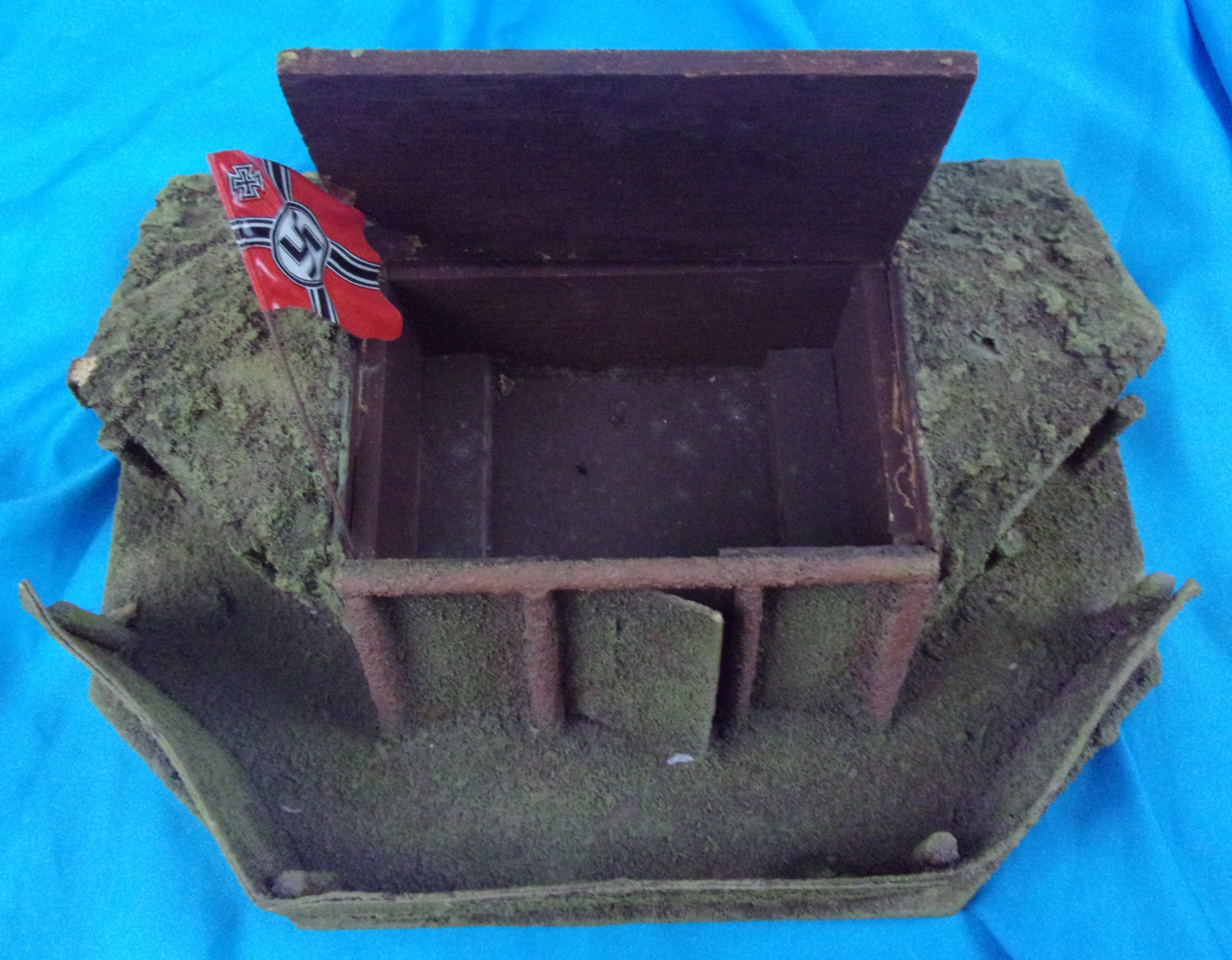 German Lineol Model 508 S.A. Field Hospital With Flags And Figures - Image 10