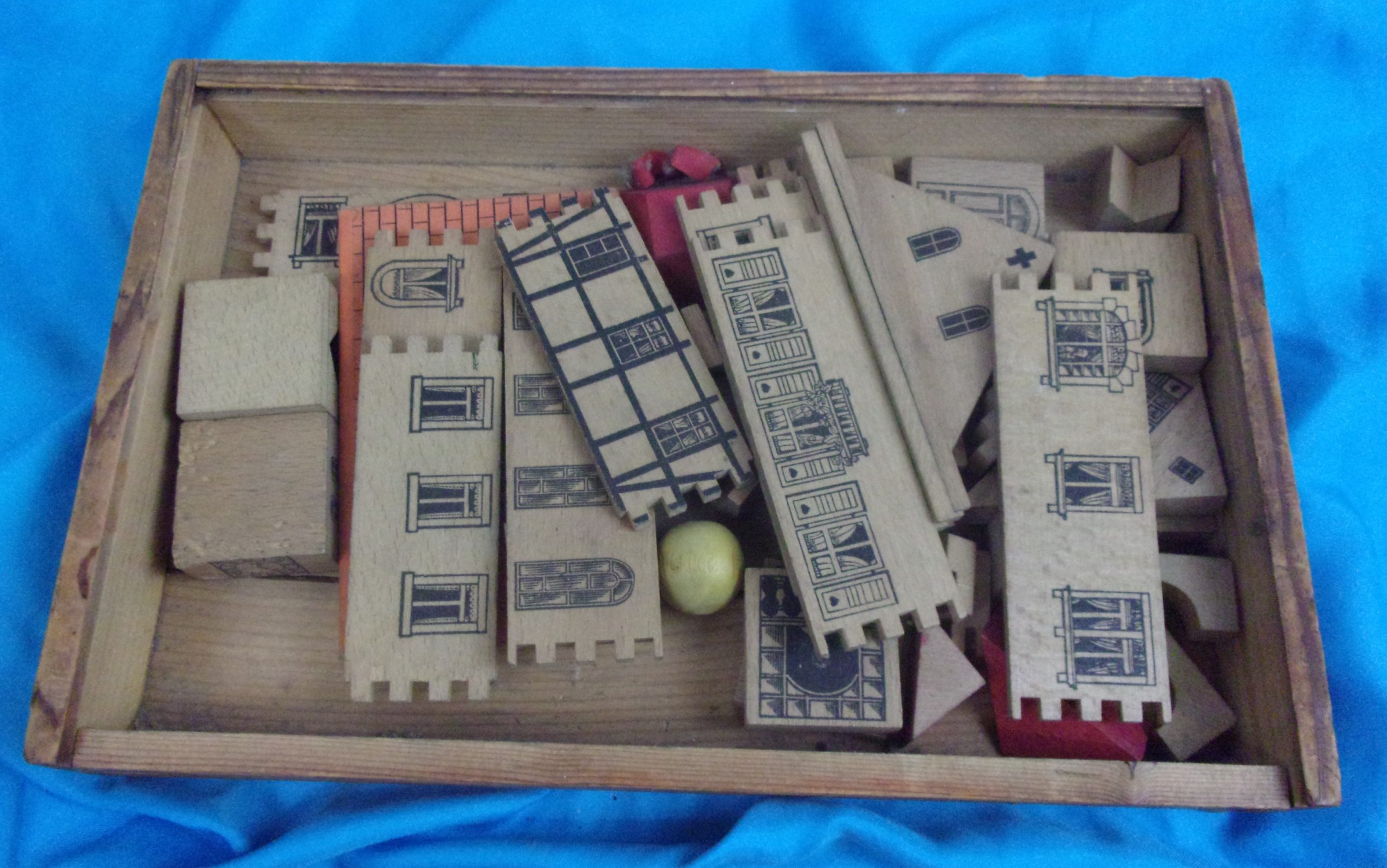 Early 20th Century French SFF Boxed Set Of Building Blocks - Image 6
