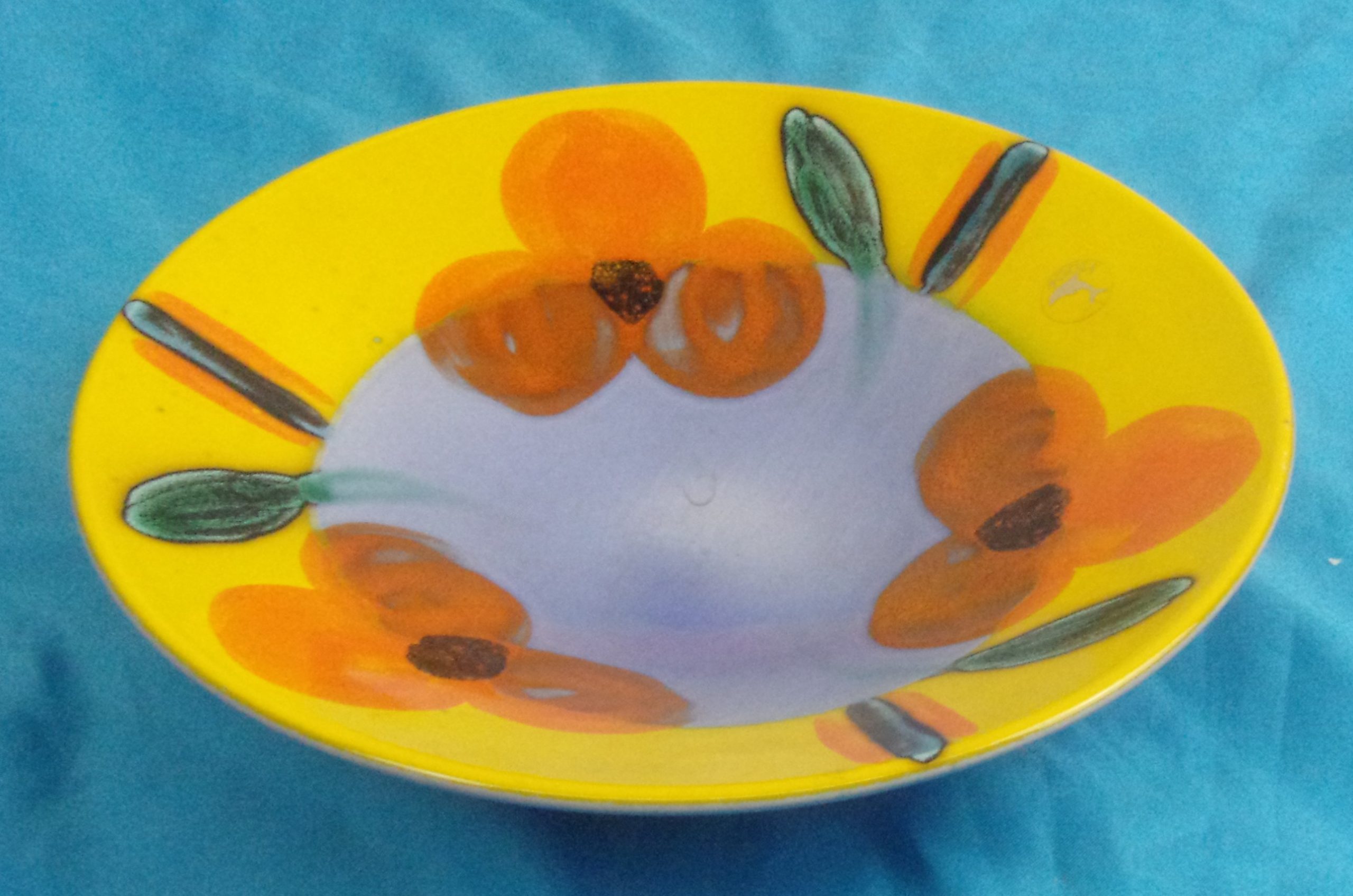 Poole Pottery Vibrant Orange Flower Bowl - Image 3