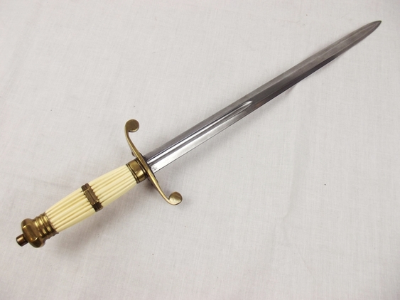 A Georgian 5 Ball Naval Dagger