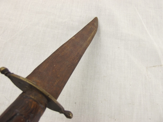 A Pair of Carved Wood Handle Stealth Knives - Image 11