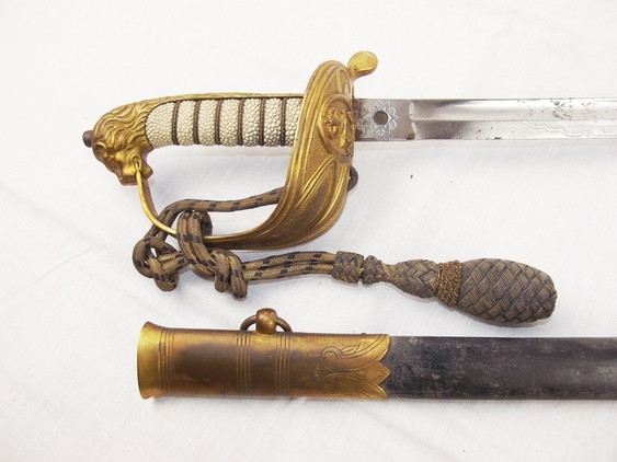 A Royal Navy Volunteer Reserve (RNVR) 1827 Pattern Sword and Scabbard - Image 6