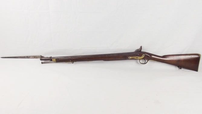 An Irish Constabulary 1842 Dated Tower Carbine And Bayonet