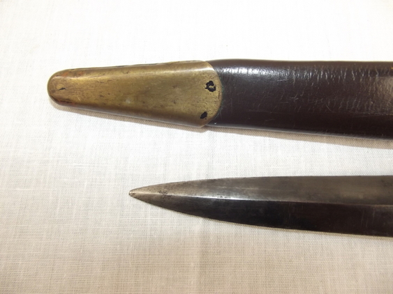 British 2nd Pattern Fairbairn Sykes Commando Dagger and Scabbard #1 - Image 4