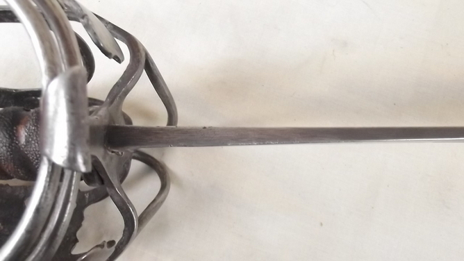 Circa 1750 Napoleonic British Dragoons sword by Harvey - Image 15