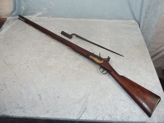 First Indian Pattern Brown Bess Flintlock Musket And Bayonet - Image 24