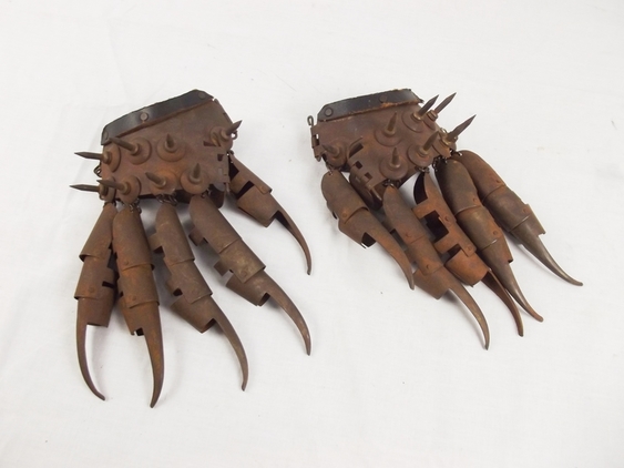 Indo-Persian Tiger Claws