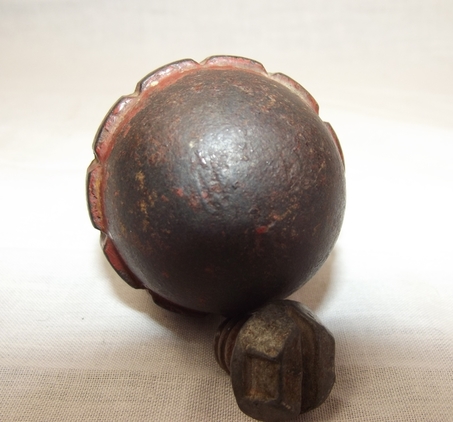 Inert WW1 German M1917 Egg Grenade With Transportation Plug - Image 4
