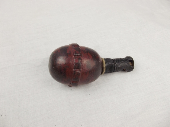 Inert WW1 German M1917 Egg Grenade with Traction Igniter Fuse - Image 5