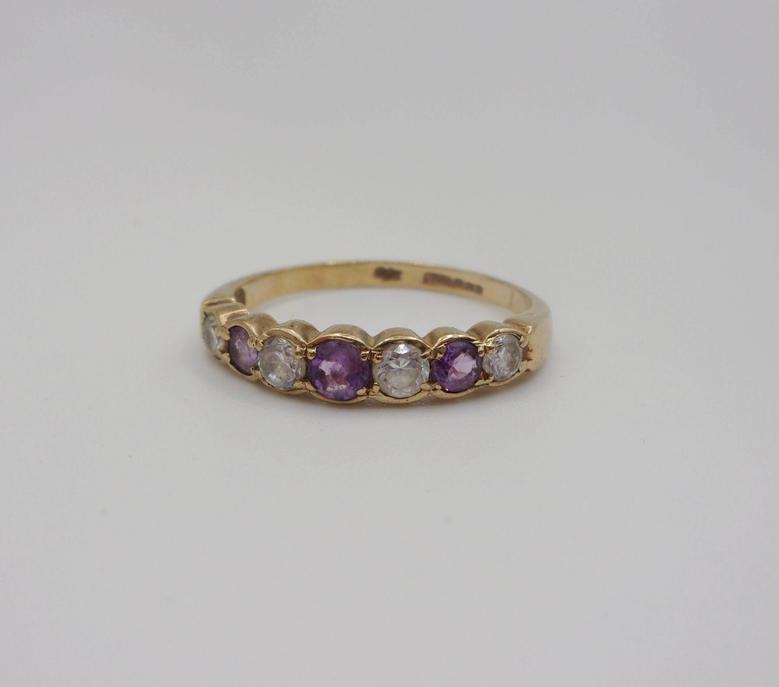 9ct Yellow Gold Amethyst & Cubic Zirconia Ring UK Size N US 6 ½