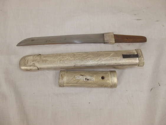 Japanese 17th Century Tanto Sword With Later White Metal Mounts And Scabbard - Image 14