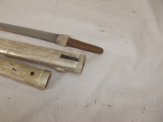 Japanese 17th Century Tanto Sword With Later White Metal Mounts And Scabbard - Image 15