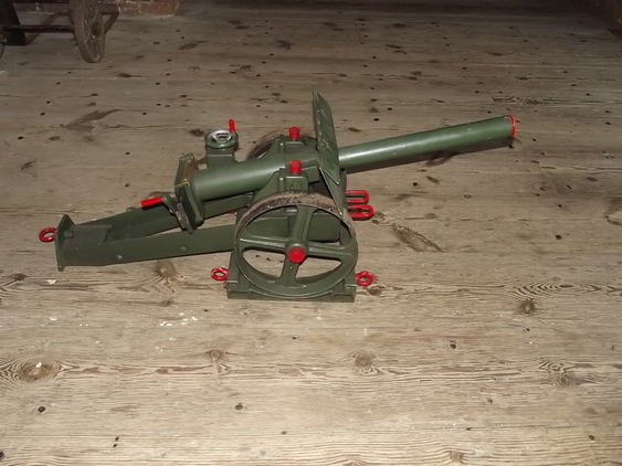 British Coastal Defence Cannon Singapore - Image 2