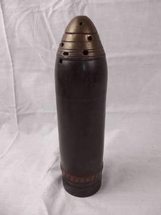WW2 Japanese 18 Pdr Artillery Shell - Image 4
