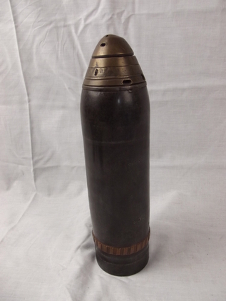 WW2 Japanese 18 Pdr Artillery Shell
