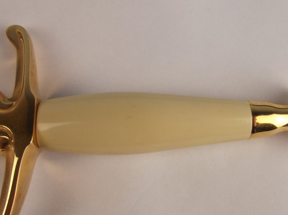 Wilkinson Sword Queen Elizabeth II’s Ruby Jubilee Commemorative Dagger - Image 29