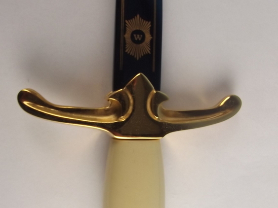 Wilkinson Sword Queen Elizabeth II’s Ruby Jubilee Commemorative Dagger - Image 7