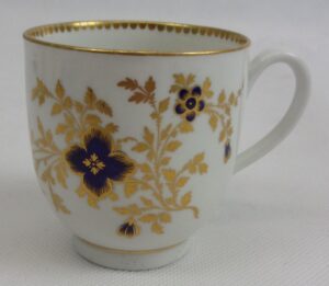 Circa 1775 Worcester Wall And Davis Blue And Gilt Coffee Cup