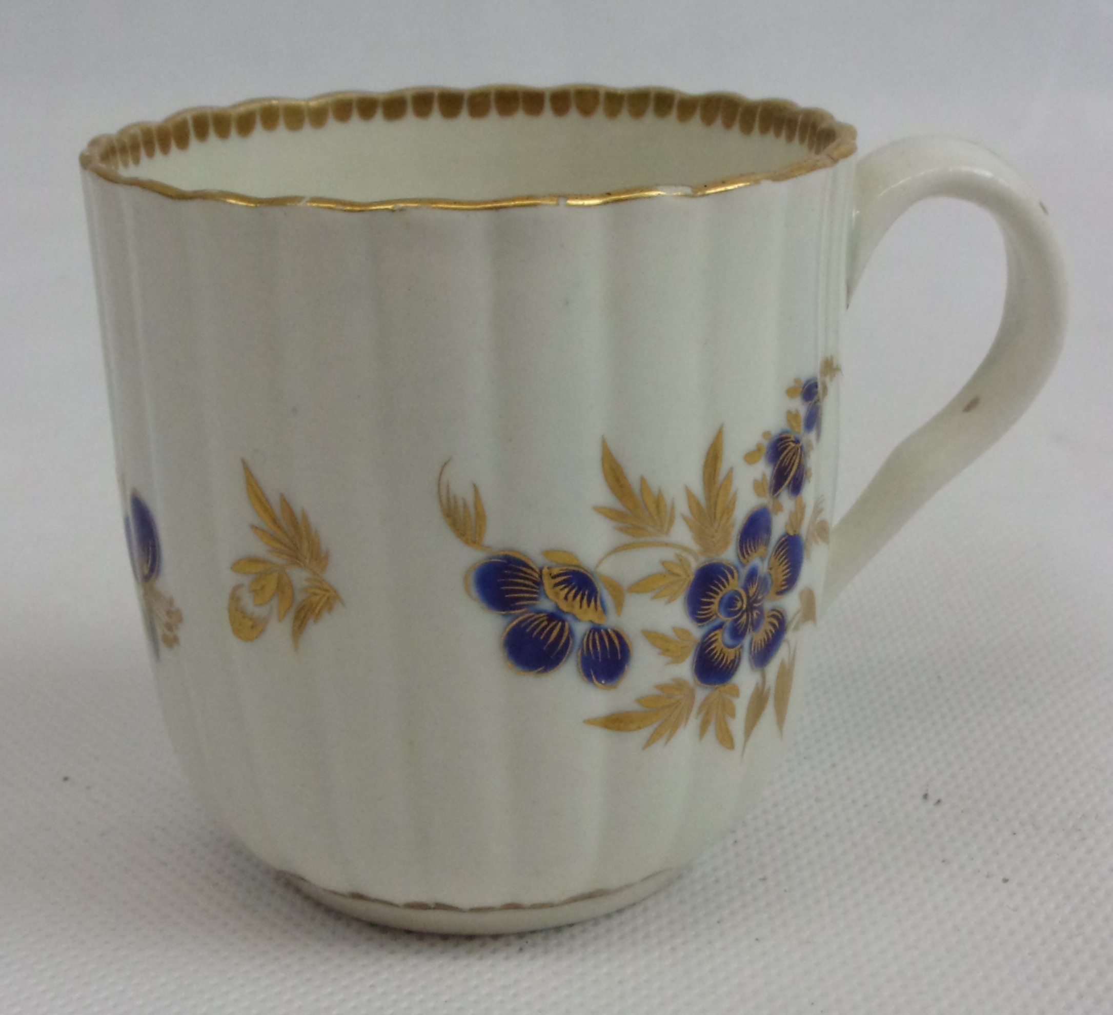 Circa 1785 Worcester Flight And Barr Blue And Gilt Tea Coffee Cup