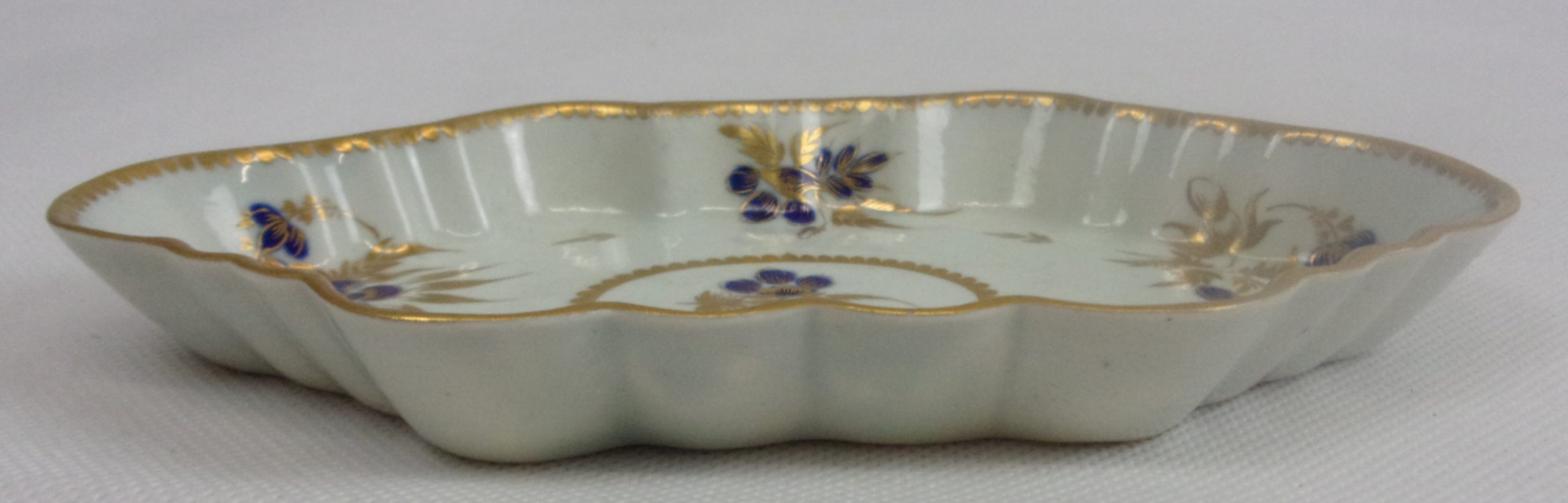 Circa 1785 Worcester Spoon Rest - Image 4