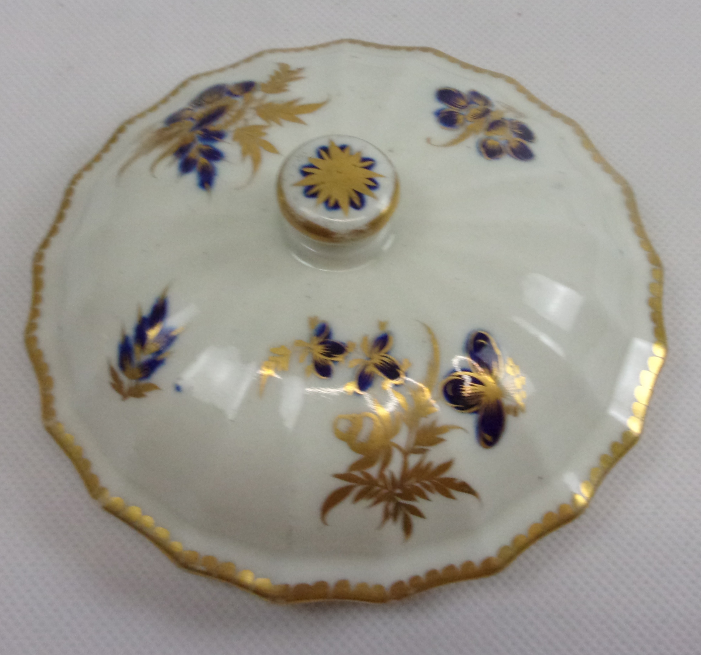 Circa 1785 Worcester Blue And Gilt Sucrier Bowl - Image 8