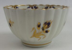 Circa 1785 Worcester Flight And Bar Blue And Gilt Sugar Bowl