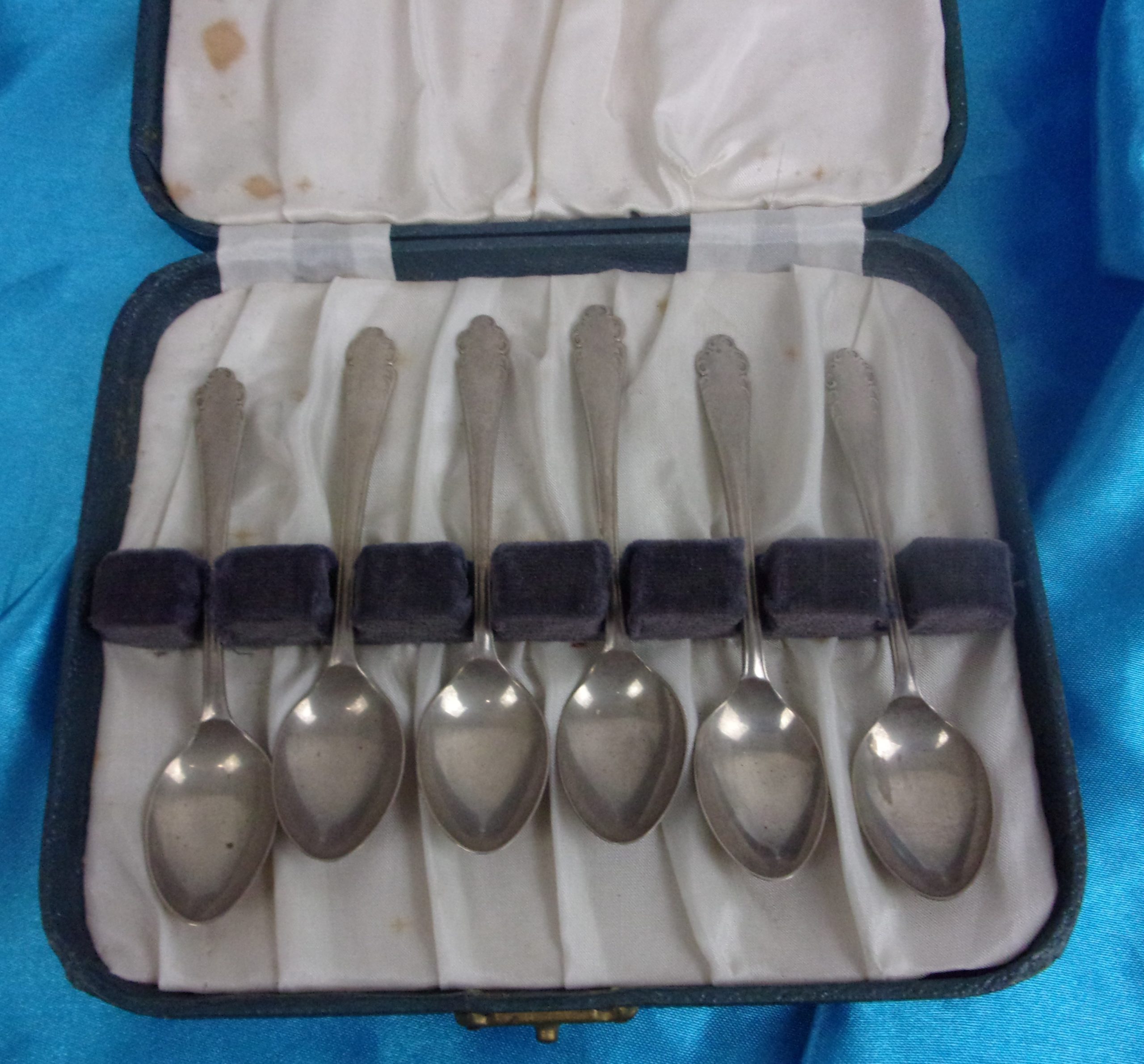 Cased Set Of Silver Sheffield 1946 Coffee Spoons - Image 2