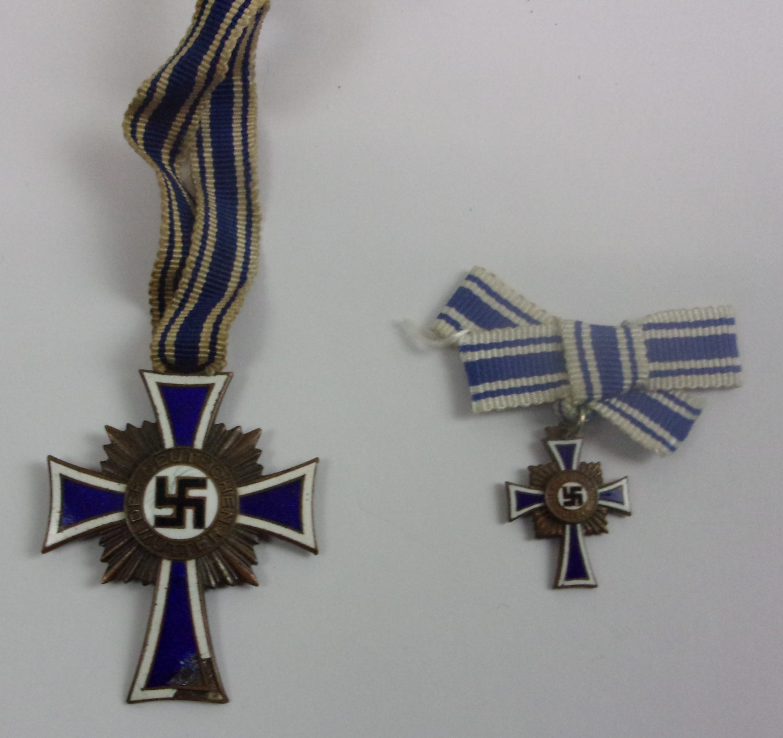 WW2 German 3rd Reich Bronze Mothers Cross And Miniature