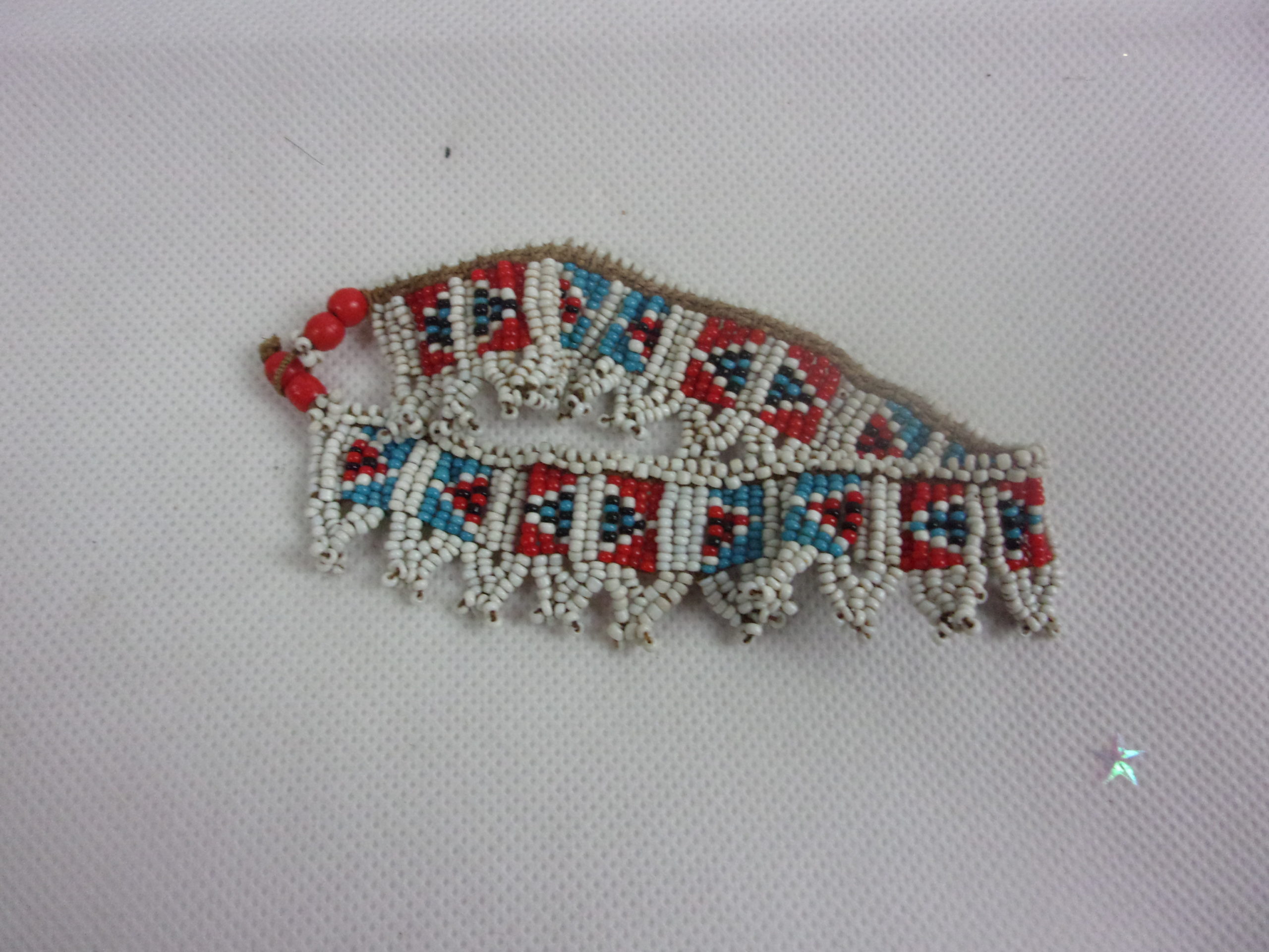 Zulu Tribal Bead Work Arm Band In White With Inset Red And Panels - Image 2