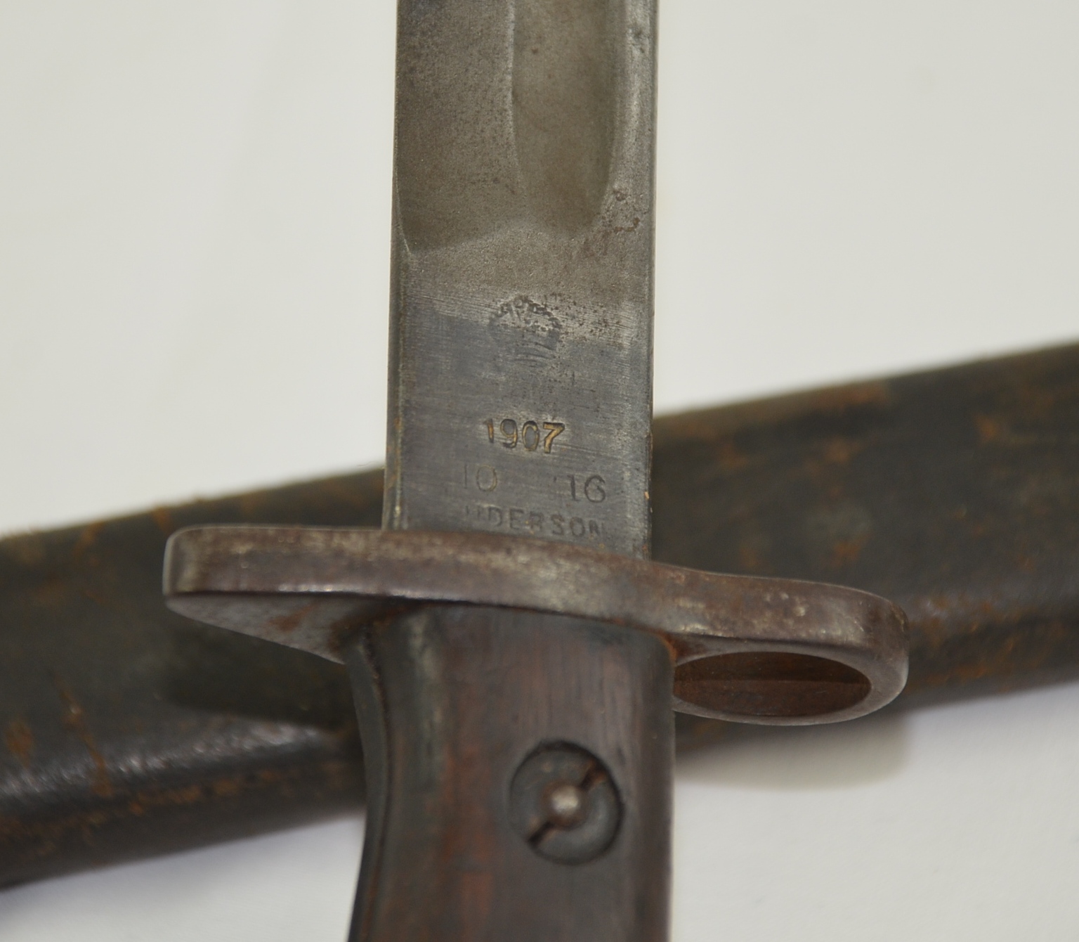 WW1 1907 Sanderson Sword Bayonet For The SMLE With Leather Scabbard - Image 14