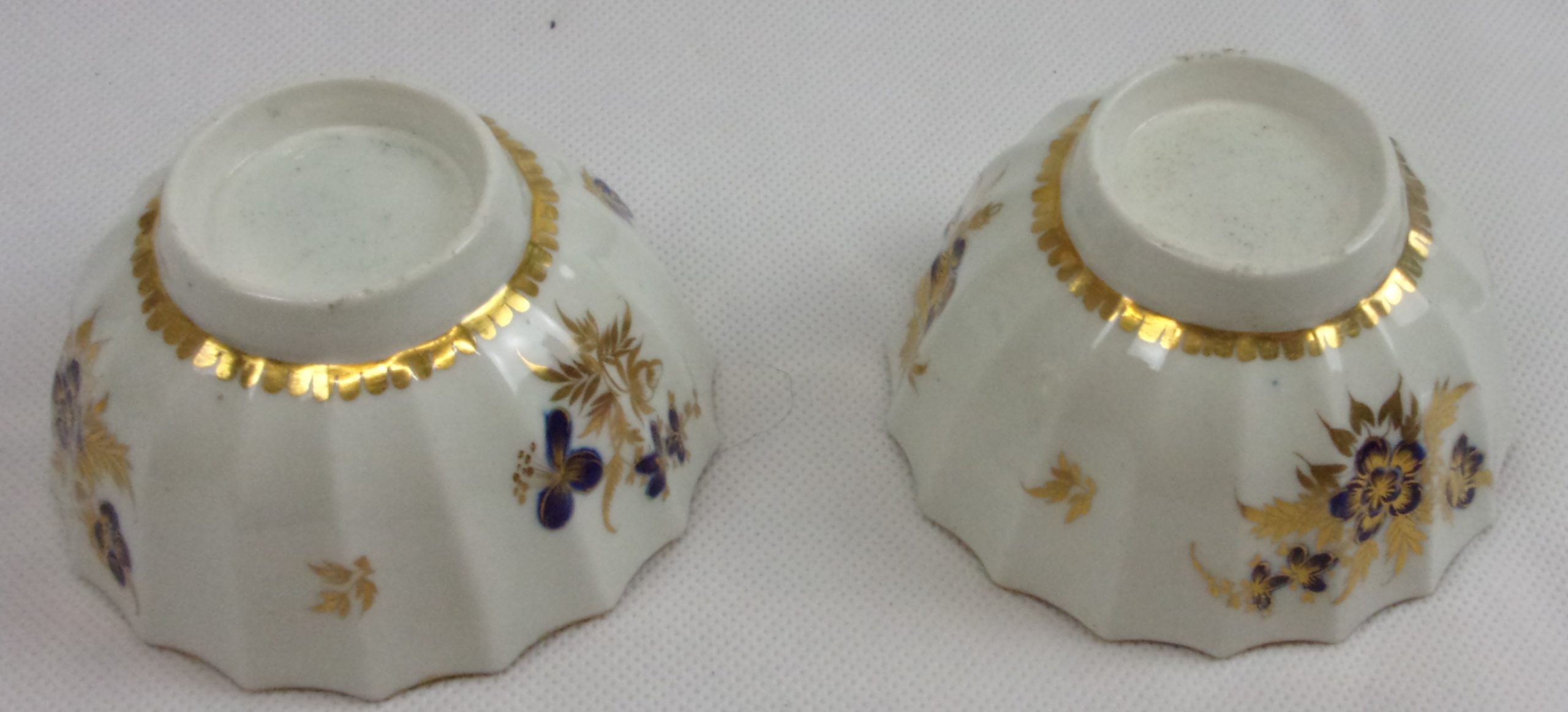 Circa 1785 Pair Blue Gilt Flight & Barr Worcester Porcelain Tea Bowls Saucers - Image 5
