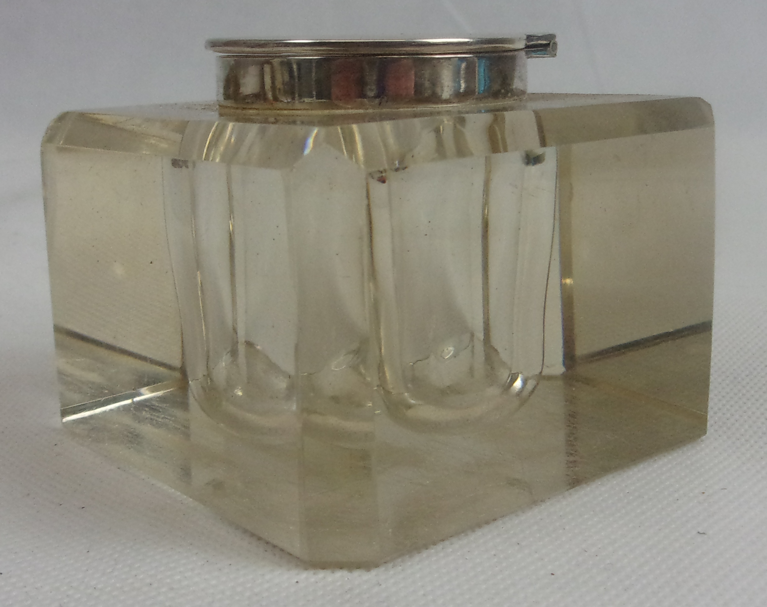 London 1895 Silver Topped Crystal Ink Well