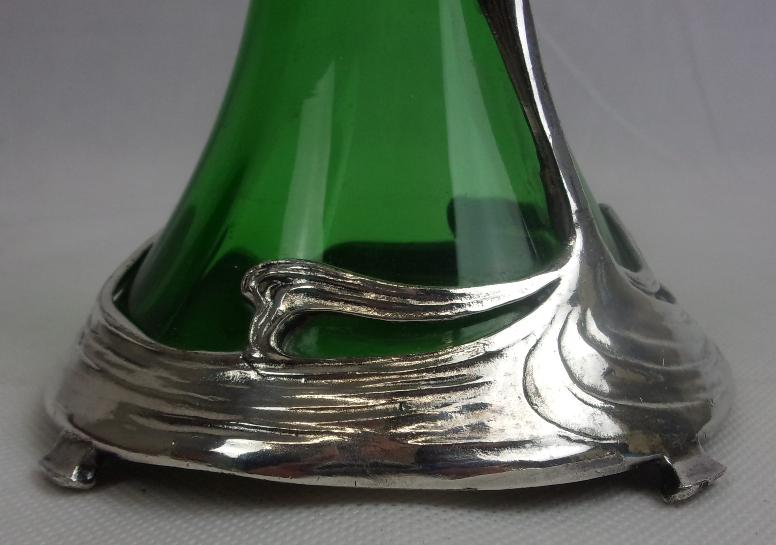 Art Nouveau Silver Plated Green Glass Decanter - Image 7