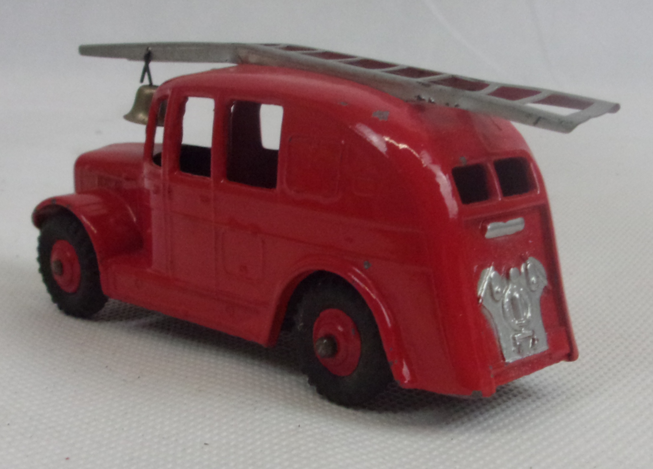 Dinky Toys 250 Streamlined Fire Engine In Its Original Box - Image 4