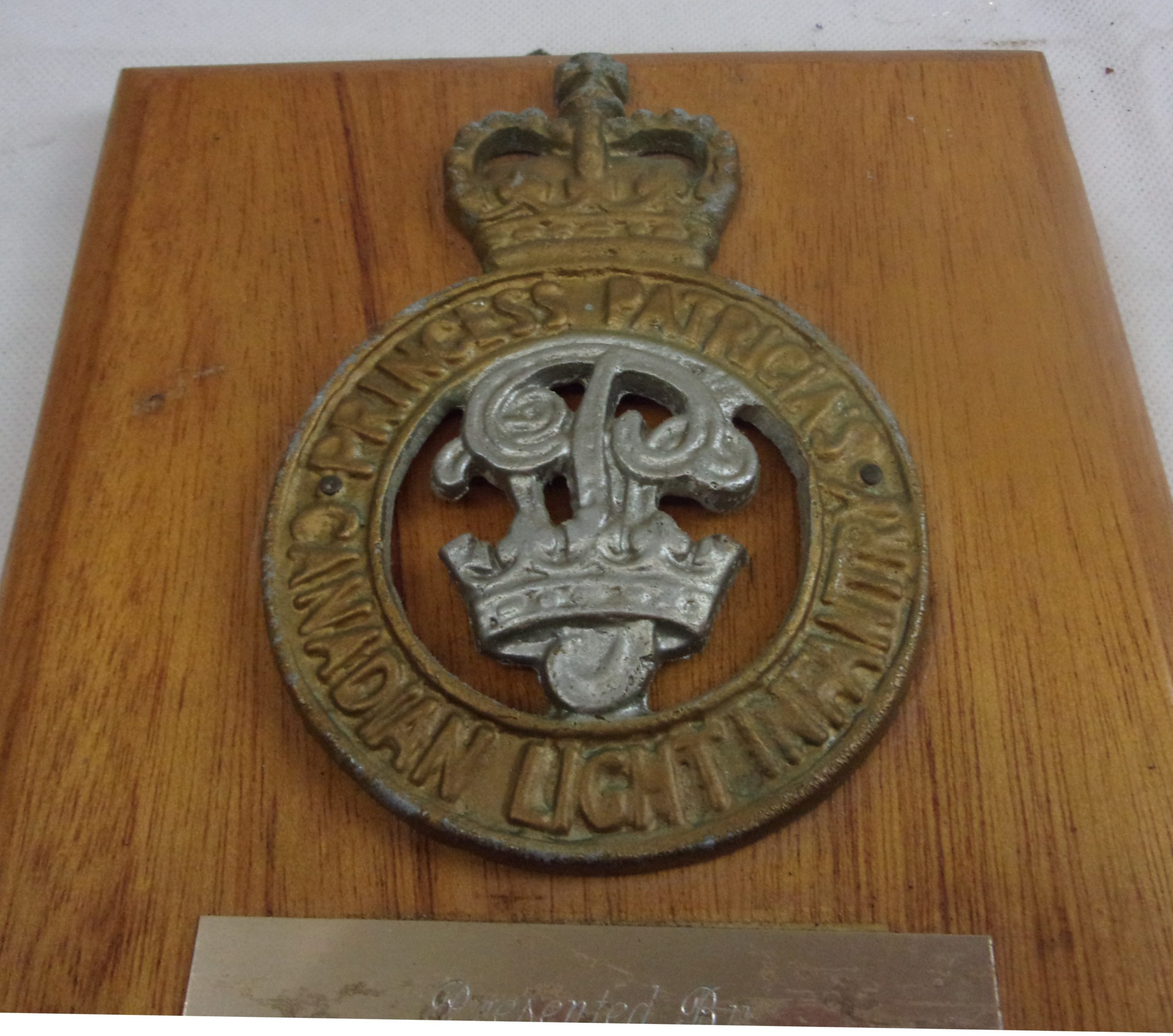 Princess Patricias Canadian Light Infantry 3rd Battalion Presentation Plaque - Image 2