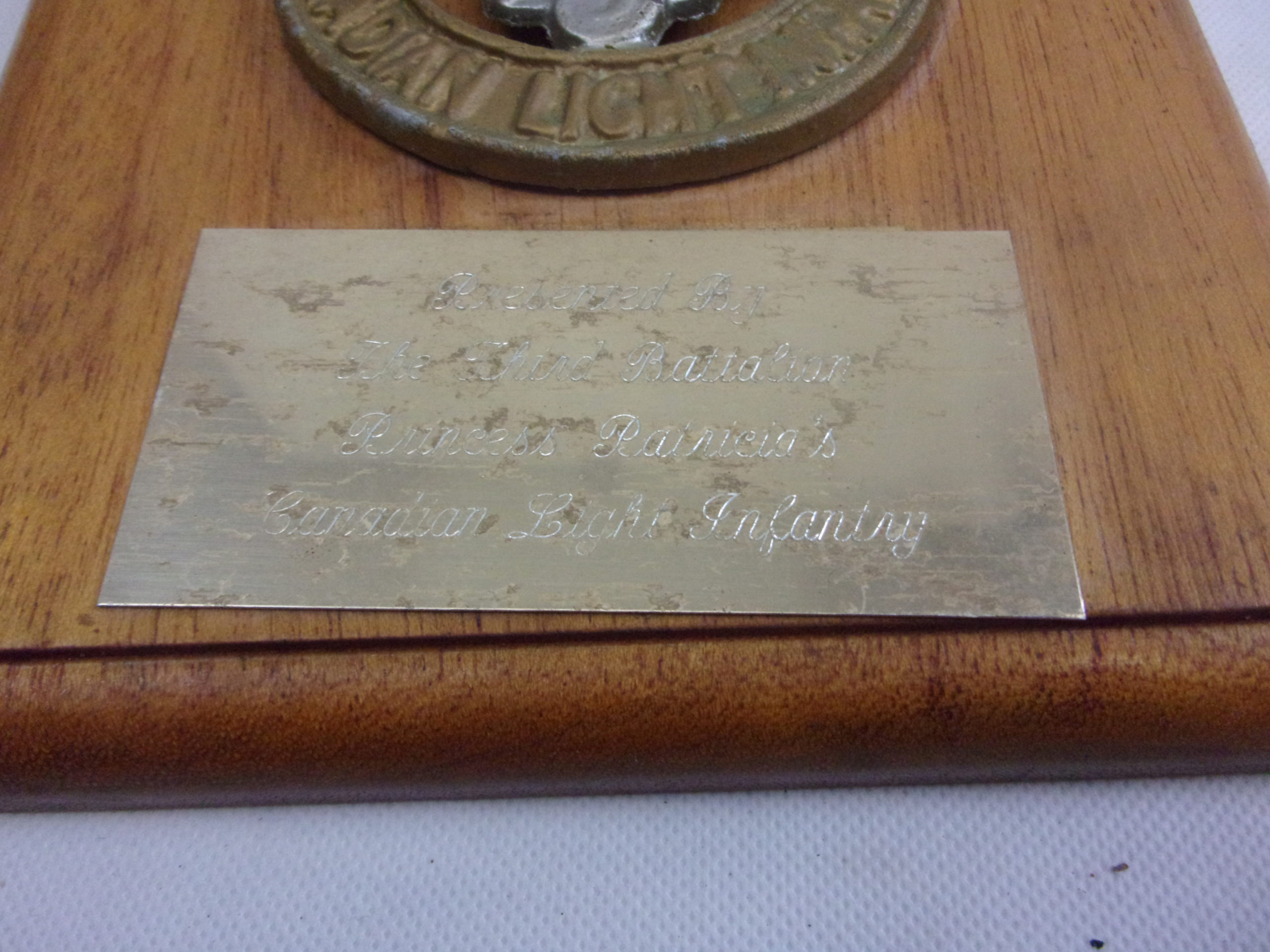 Princess Patricias Canadian Light Infantry 3rd Battalion Presentation Plaque - Image 4