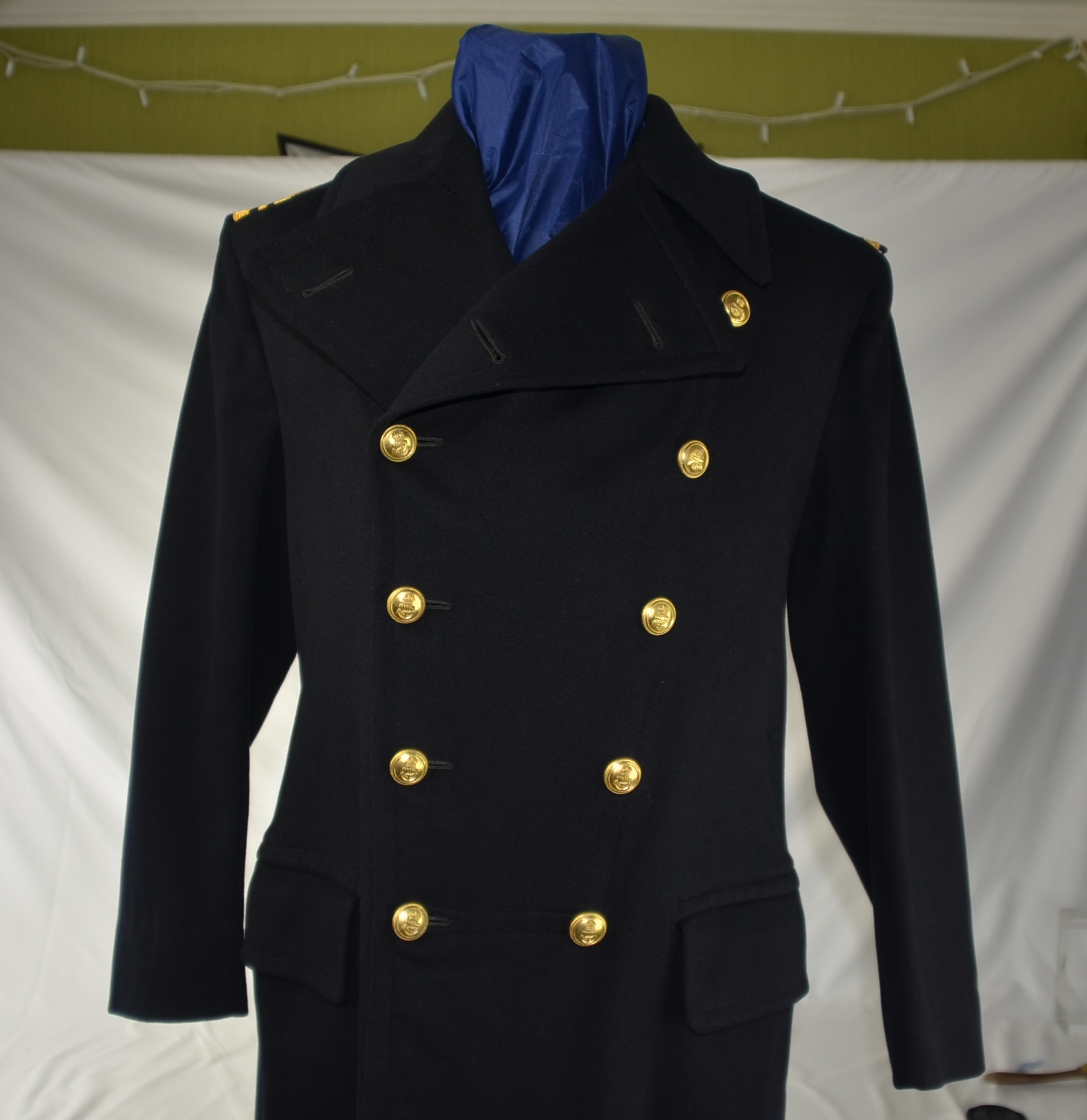 Royal Navy Officers Gieves Wool/Cashmere Dress Coat In Superb Condition - Image 3