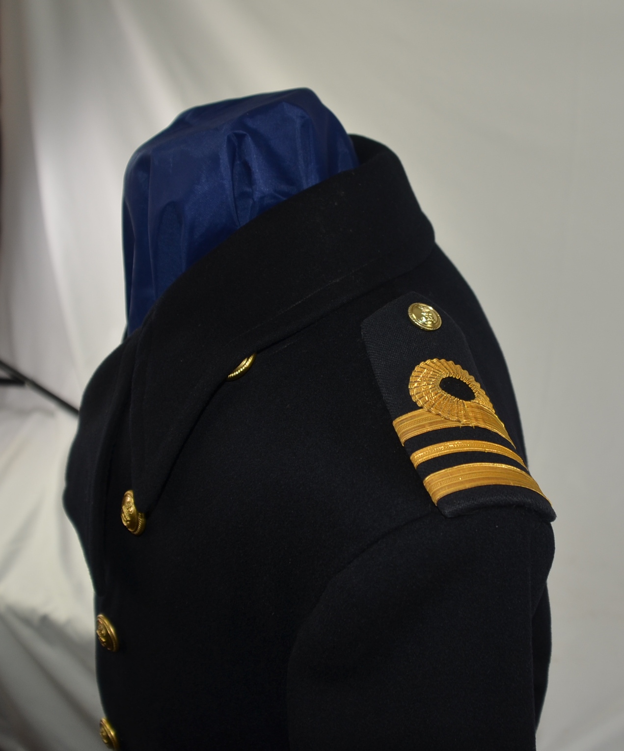 Royal Navy Officers Gieves Wool/Cashmere Dress Coat In Superb Condition - Image 8