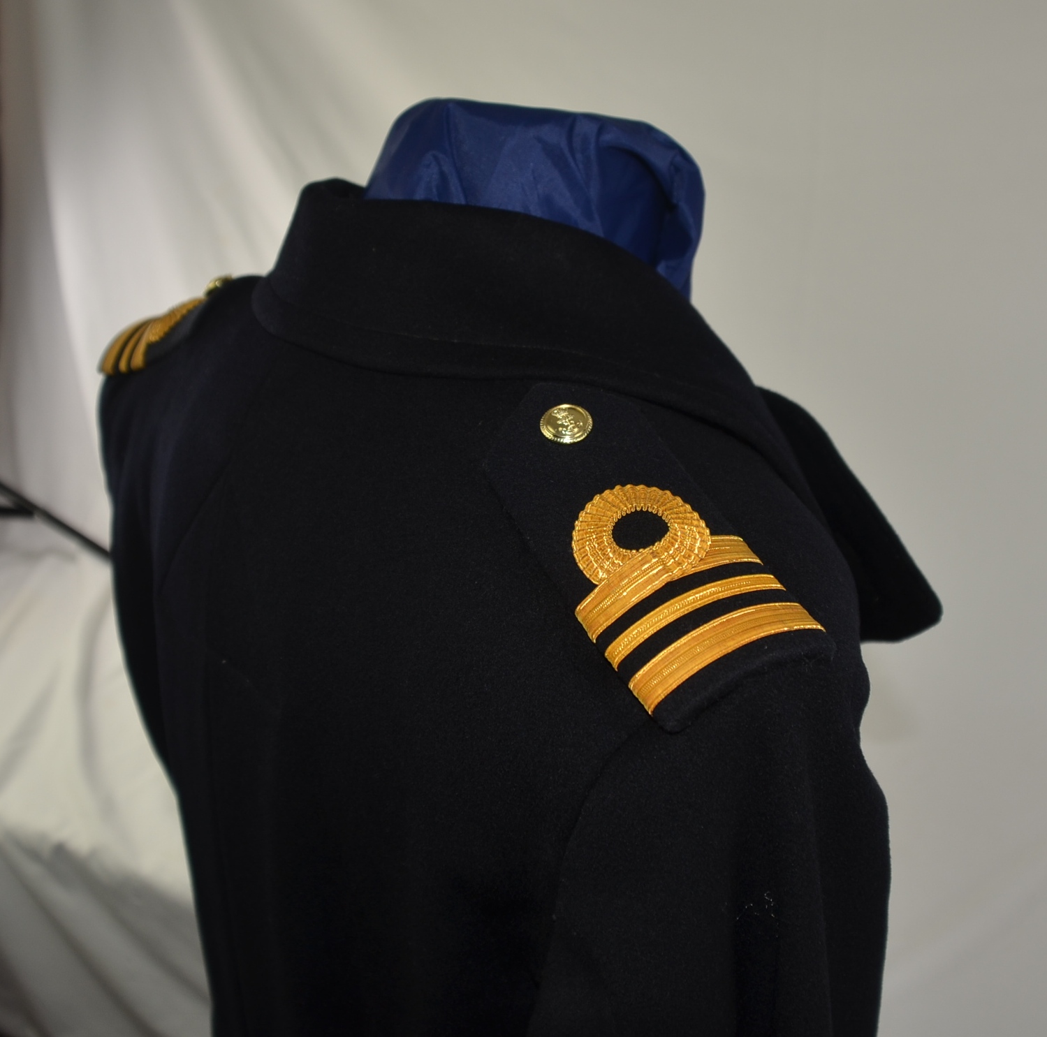 Royal Navy Officers Gieves Wool/Cashmere Dress Coat In Superb Condition - Image 9