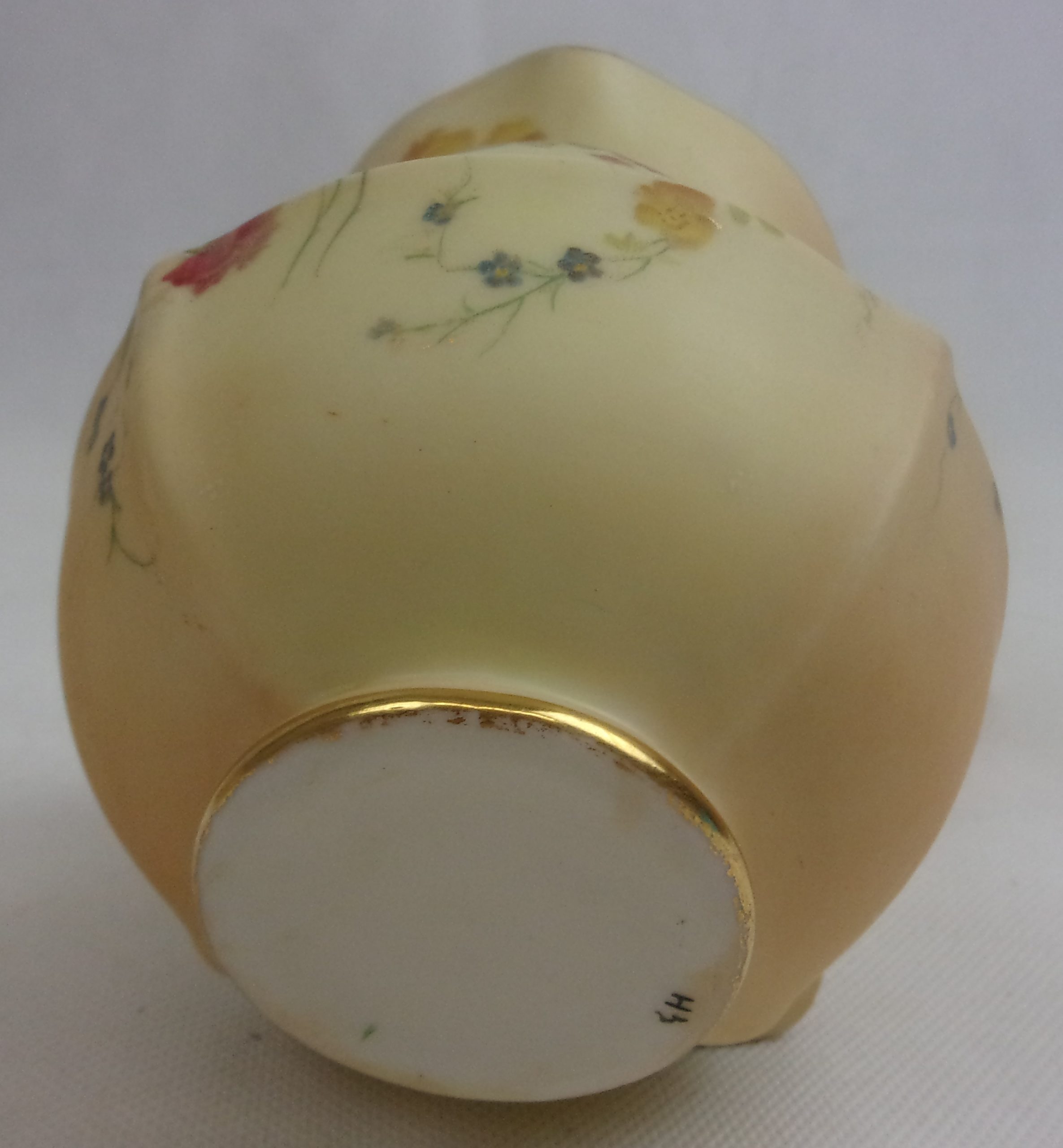 1895 Royal Worcester Hand Painted Blush Ivory Ornate Wall Pocket Floral Decor - Image 8